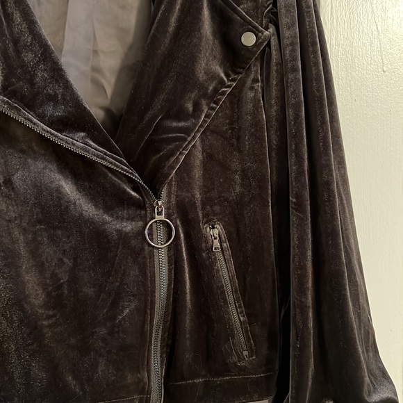 Velvet jacket - Picture 2 of 5